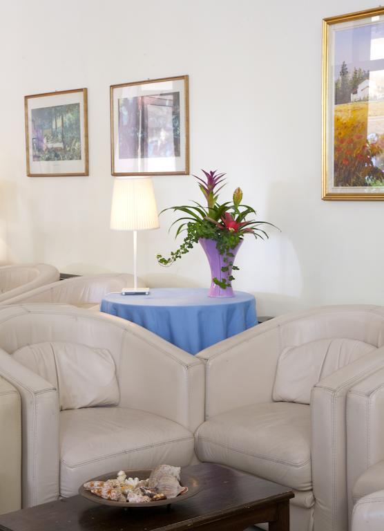 Hotel Quisisana Rimini Kültér fotó