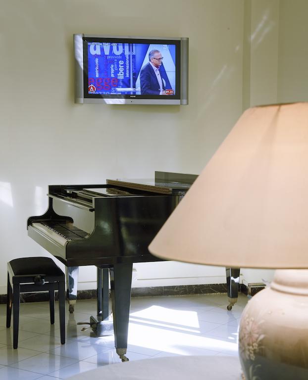 Hotel Quisisana Rimini Kültér fotó